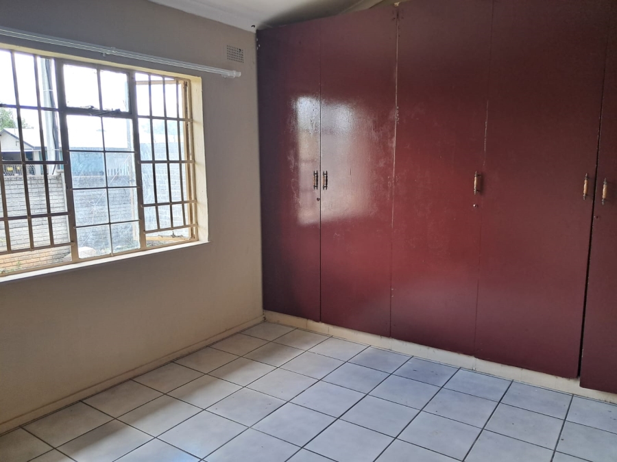 2 Bedroom Property for Sale in Oos Einde North West